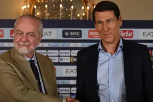 Chủ tịch De Laurentiis giới thiệu tân HLV Rudi Garcia