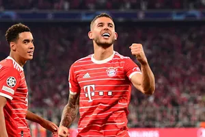 Lucas Hernandez bỏ sang PSG trong thương vụ đắt giá nhất Bayern