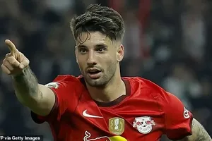 Dominik Szoboszlai sẽ khoác màu áo đỏ của Liverpool mùa tới