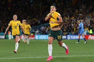 Đội trưởng Sam Kerr kêu gọi tài trợ nhiều hơn cho bóng đá nữ