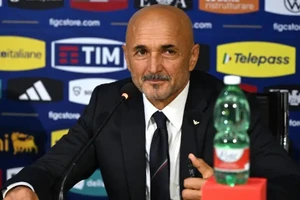  Tân HLV Luciano Spalletti trước trận đấu đầu tay ở Azzurri