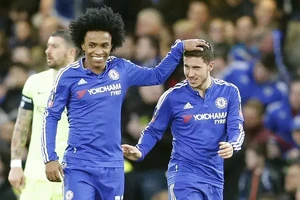 Willian và Eden Hazard thời còn khoác áo Chelsea