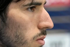 Sự nghiệp đang lên của Sandro Tonali đã bị hủy hoại vì thói cờ bạc