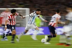 Messi sẽ có 1 tháng đi hơn 1 vòng trái đất