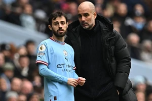 Bernardo Silva và Pep Guardiola