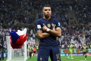 Kylian Mbappe trả lời giới truyền thông