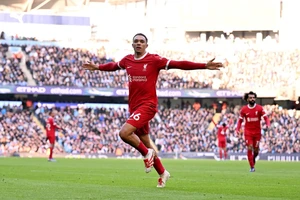 Trent Alexander-Arnold ký hợp đồng trị giá 26 triệu bảng với adidas