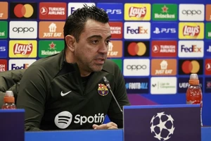 HLV Xavi Hernandez quyết thắng Porto trên sân nhà