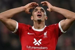 Hậu vệ Trent Alexander-Arnold dính chấn thương trong trận thắng Arsenal