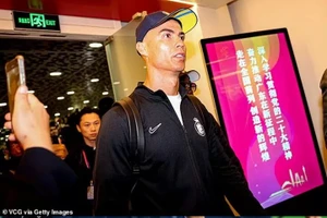 Ronaldo gây bão ở Thâm Quyến (thường được gọi là Thẩm Quyến)