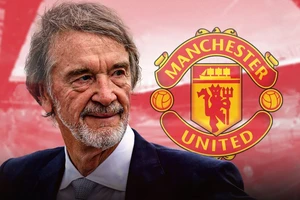 Tỷ phú người Anh Jim Ratcliffe đã hoàn tất việc mua lại 25% cổ phần của Man United