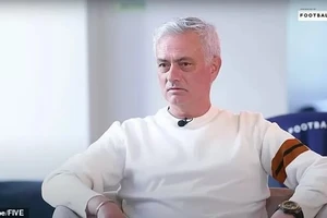 Jose Mourinho vẫn bức xúc khi bị sa thải 'oan'