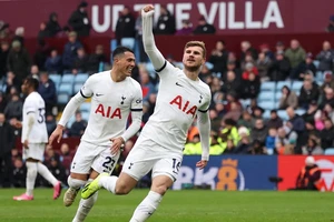 Timo Werner ấn định tỷ số 4-0 cho Tottenham