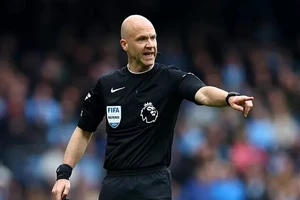 Trọng tài Anthony Taylor liệu có thiên vị cho đội bóng đồng hương Man United