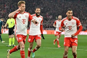  Joshua Kimmich ghi bàn quyết định cho Bayern