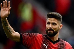 Olivier Giroud ký hợp đồng với Los Angeles FC