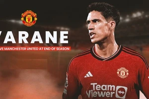 Raphael Varane kết thúc 3 năm ở Old Trafford