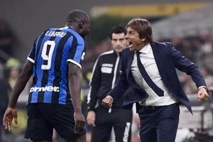 HLV Antonio Conte và tiền đạo Romelu Lukaku khi còn ở Inter Milan