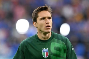 Federico Chiesa là nạn nhân đầu tiên của Thiago Motta