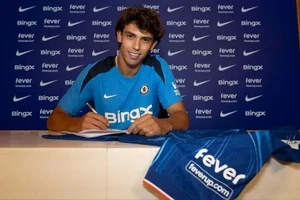 Joao Felix ký bản hợp đồng đắt giá với Chelsea