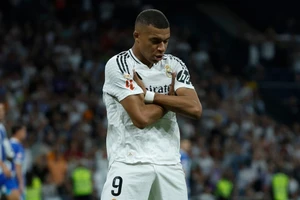 Kylian Mbappe ăn mừng bàn thắng trước Alaves