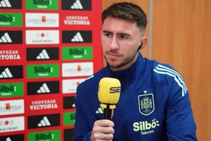 Aymeric Laporte tiết lộ trong buổi họp báo của tuyển tây Ban Nha