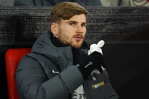 Timo Werner thường xuyên ngồi dự bị ở Tottenham