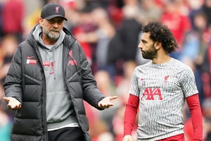 Jurgen Klopp và Mo Salah ở Liverpool