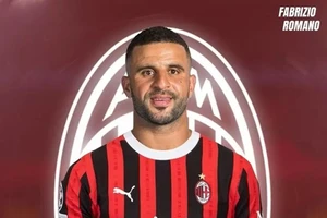 Chuyên gia tin chuyển nhượng Fabrizio Romano đã lập tức đăng ảnh Kyle Walker khoác áo Milan