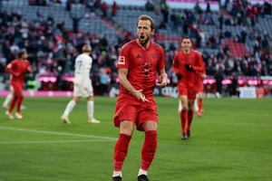 Tiền đạo Harry Kane lập kỷ lục ghi bàn ở Bundesliga