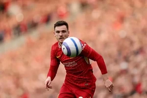 Andy Robertson thận trọng trong trận lượt về