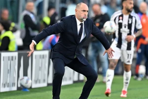 HLV Igor Tudor rất 'nhiệt' trên đường biên