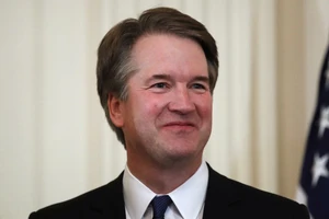 Ông Kavanaugh cũng đã phủ nhận cáo buộc. Ảnh: AP