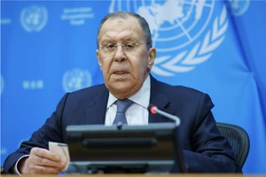 Ngoại trưởng Nga Sergei Lavrov kêu gọi triệu tập phiên họp khẩn của Hội đồng Bảo an Liên hợp quốc vào ngày 25-1. Ảnh: CNN