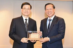 Ho Chi Minh City always welcomes investors from Hong Kong (China)