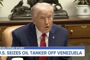 Tổng thống Donald Trump tuyên bố Mỹ thu giữ một tàu chở dầu ngoài khơi bờ biển Venezuela hồi đầu tuần này. Ảnh: ABC News