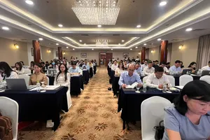 Hàng trăm doanh nghiệp tham gia tìm hiểu giải pháp chủ động phòng vệ thương mại
