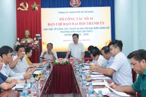 Quang cảnh buổi làm việc
