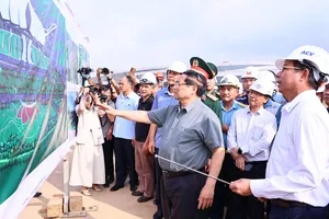 Thủ tướng kiểm tra sân bay Long Thành trước ngày đón chuyến bay đầu tiên