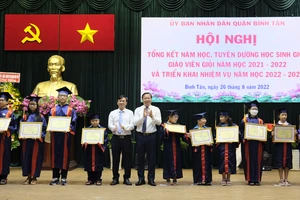 Chăm lo học sinh là con em công nhân ở các khu công nghiệp, khu chế xuất