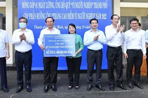 Bí thư Thành ủy TPHCM Nguyễn Văn Nên: Hạnh phúc nhất là bên cạnh mình không còn người nghèo khổ