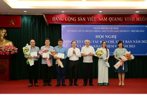 Phát huy vai trò báo chí trong phòng chống tham nhũng, tiêu cực