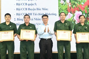 Cựu chiến binh gương mẫu, giáo dục lòng yêu nước thế hệ trẻ