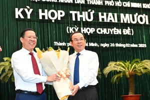 Miễn nhiệm chức danh Chủ tịch UBND TPHCM đối với đồng chí Phan Văn Mãi 