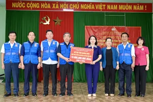 TPHCM hỗ trợ người dân Quảng Ngãi khắc phục thiệt hại do bão lũ gây ra