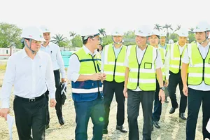 Bí thư Thành ủy TPHCM khảo sát thực địa tại dự án thi công nhà máy đốt rác phát điện của Công ty cổ phần đầu tư phát triển Tâm Sinh Nghĩa