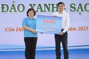 Thành ủy TPHCM phát động chương trình "Vì Côn Đảo xanh - sạch - đẹp”