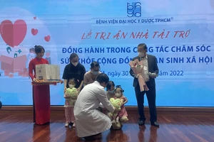 Trao gửi yêu thương đến người có hoàn cảnh khó khăn