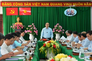 Bí thư Thành ủy TPHCM Nguyễn Thiện Nhân phát biểu trong buổi làm việc với quận Thủ Đức về tình hình xây dựng không phép trên địa bàn. Ảnh: VIỆT DŨNG