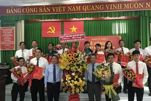 Ra mắt Đảng bộ, Ban Thường vụ, Bí thư và các Phó Bí thư phường Võ Thị Sáu